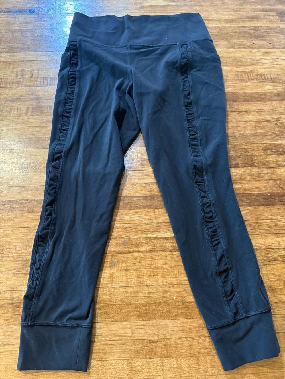 Athleta Salutation Stash II Ruch Craft 7/8 Tight Size M (n1)